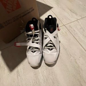 Jordan men used shoes size 11.5